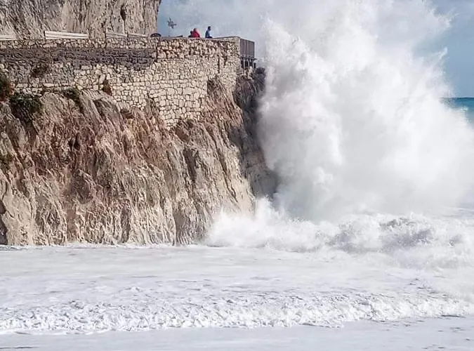 Aduepassi & Servizio Bike Shuttle 호텔 피날레리구레