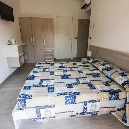Albergo Aduepassi & Servizio Bike Room * Finale Ligure