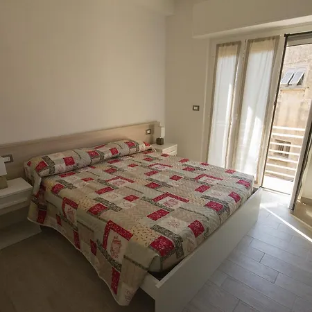 Albergo Aduepassi & Servizio Bike Room Szálloda *