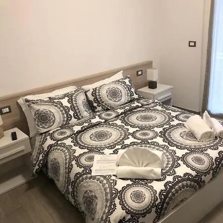 Szálloda Albergo Aduepassi & Servizio Bike Room Finale Ligure