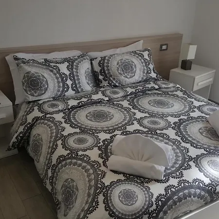 Albergo Aduepassi & Servizio Bike Room Szálloda *